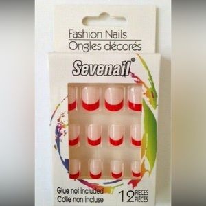 NWT Press On Nails Medium Oval French Airbrushed Full Nail Art
